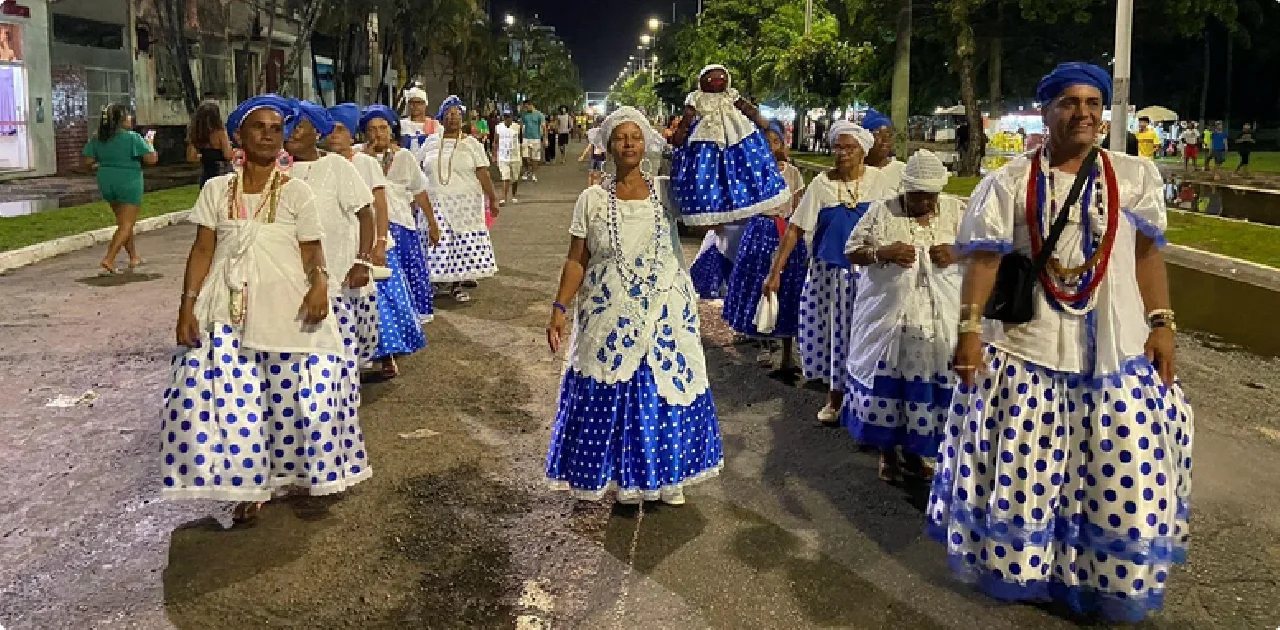 BLOCO AFRO DILAZENZE ADIA DESFILE DE CARNAVAL