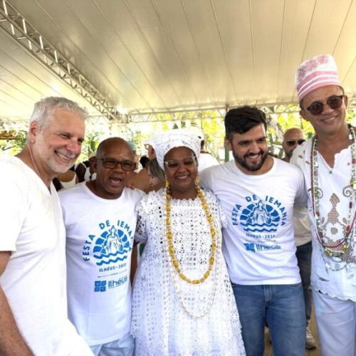 FESTAS DE IEMANJÁ EM ILHÉUS: VÁRIAS OFERENDAS, DIVERSOS TERREIROS, UMA SÓ ENTIDADE